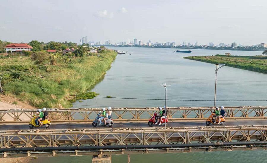 Phnom Penh: Walking Tour, Food Tour & Sunset Cruise - Key points you should care about