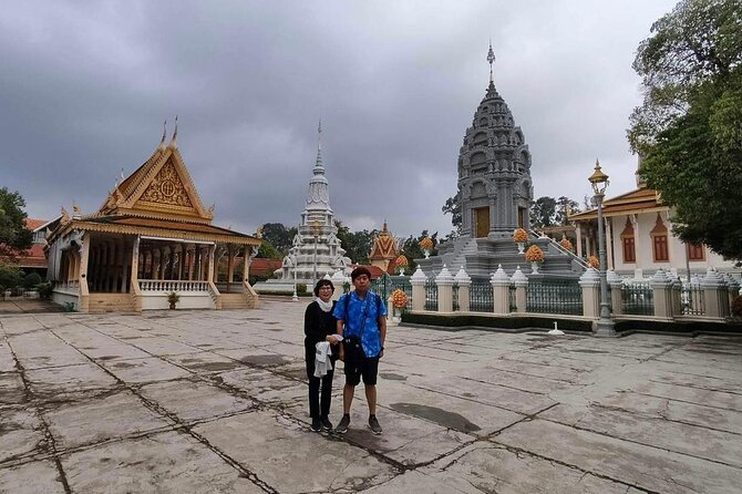 Private Tour: Phnom Penh City Tour Full Day - Tuol Sleng S-21 and Choeung Ek: a heavy but important storyline