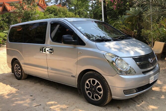 Private Transfer From Phnom Penh To Sihanoukville - Cars, comfort, and safety belts (what you should notice first)