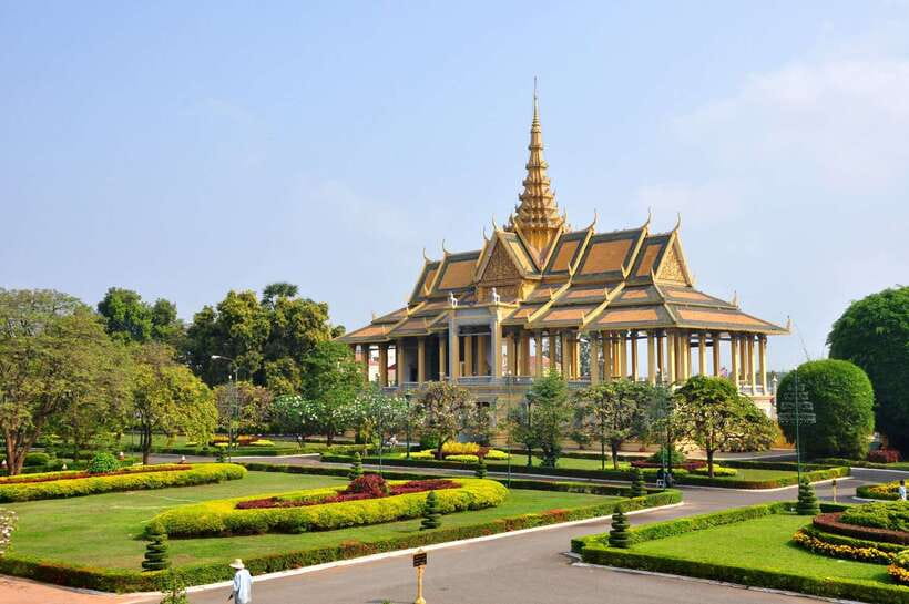 Royal Palace, National Museum & Wat Phnom with Private tour - Key highlights in a private Phnom Penh circuit