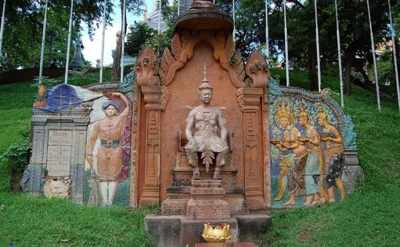 Royal Palace, National Museum & Wat Phnom with Private tour - Price and Logistics: Is $59 Good Value?