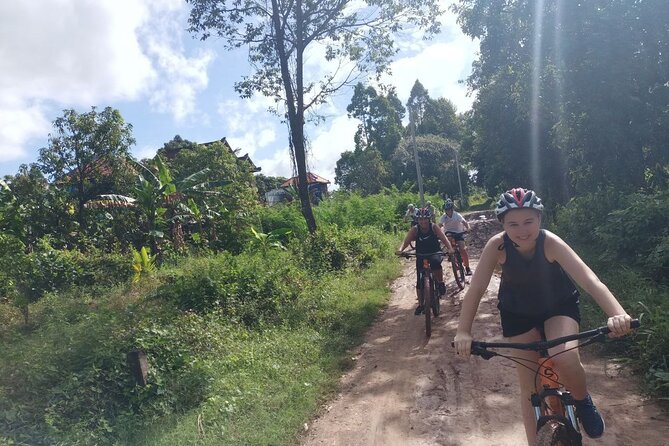 Silk Island Cycling Adventure & lunch with locals - Lunch or Dinner on a Floating Restaurant: Where the Day Cools Off
