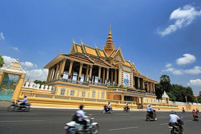 Udong Old Capital Tour - What the included drinks do for your day (and why it feels good)