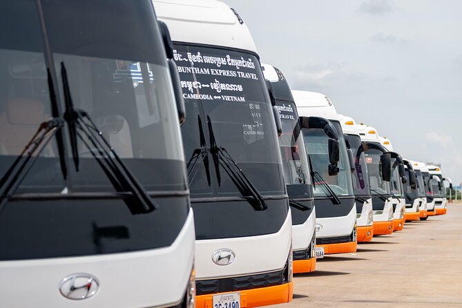 VET Bus services in Cambodia - Boarding with mobile tickets: quick and digital