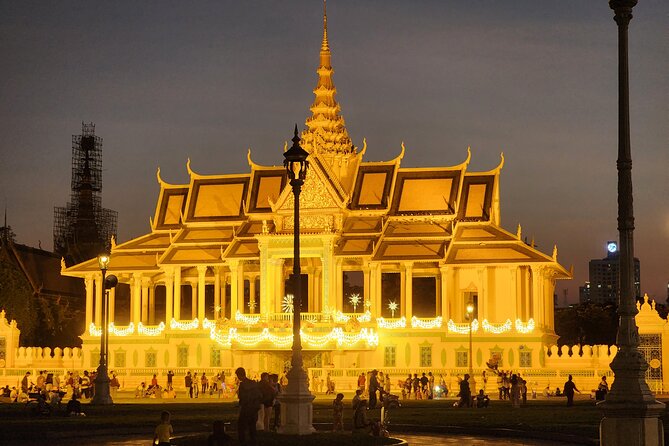 Visit 9 Places in 3 Hours by Private Tuk-Tuk - The Old Train Station Stop: Local Relaxing Along the Tracks