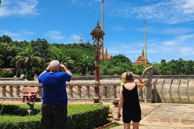 Visit Phnom Udong and Silk Island by Khmer Traditional Tuk-Tuk - Crossing Tonle Sap and the Mekong by ferry: the scenery shift you paid for